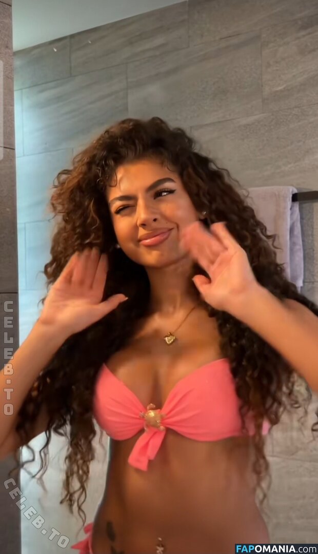 V7ena / u7ena Naken OnlyFans  Läckta Foto #5