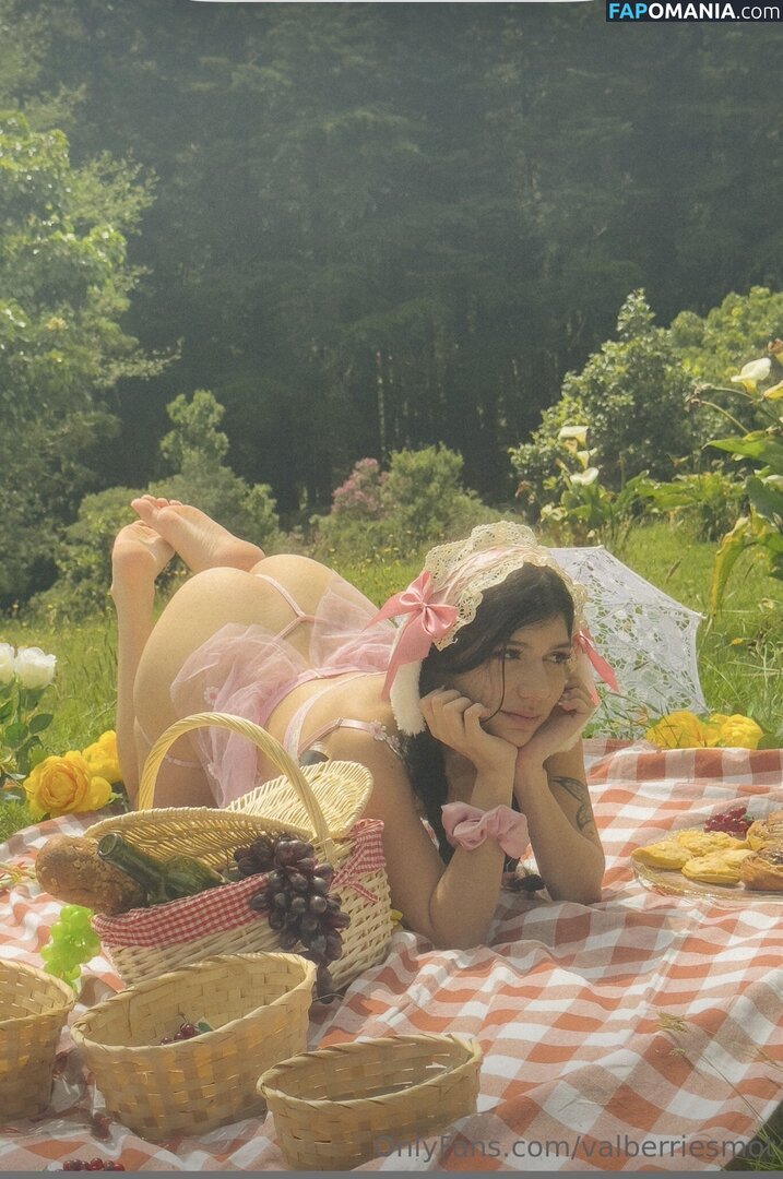 Valberriesmot Naken OnlyFans  Läckta Foto #3