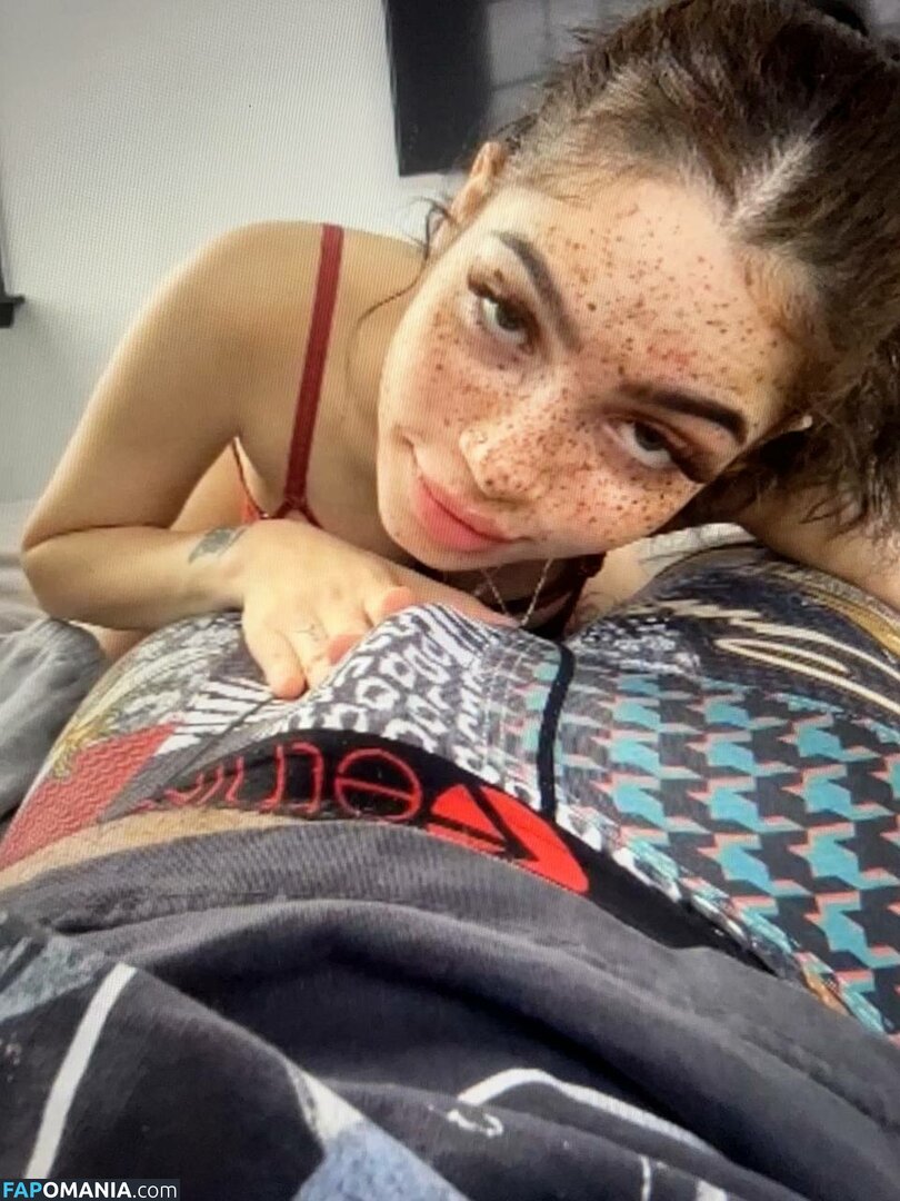 howloud / vanessaswrlddd Naken OnlyFans  Läckta Foto #4