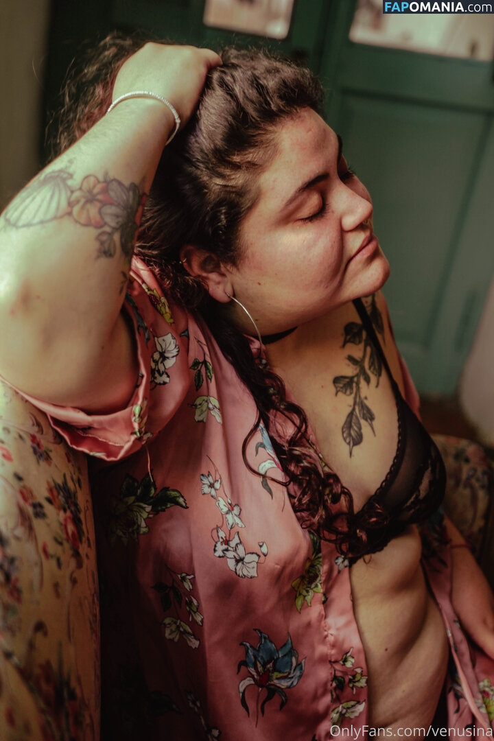 venusina Naken OnlyFans  Läckta Foto #5
