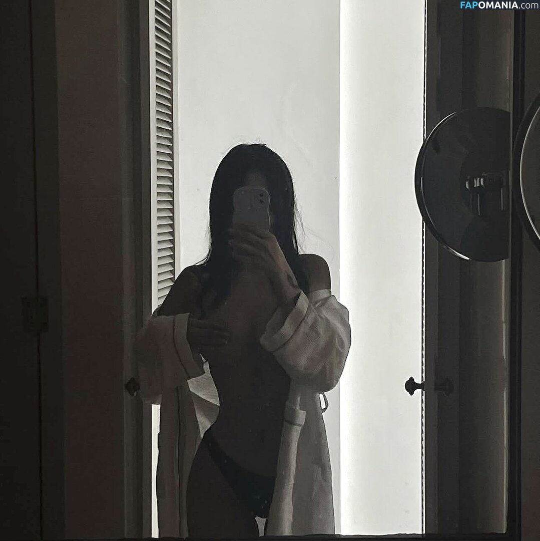 Khúc Thị Hương / Veronica Lucifer / akashi.yumi.3 / madamelucy / veronica_lucifer_ Naken OnlyFans  Läckta Foto #2