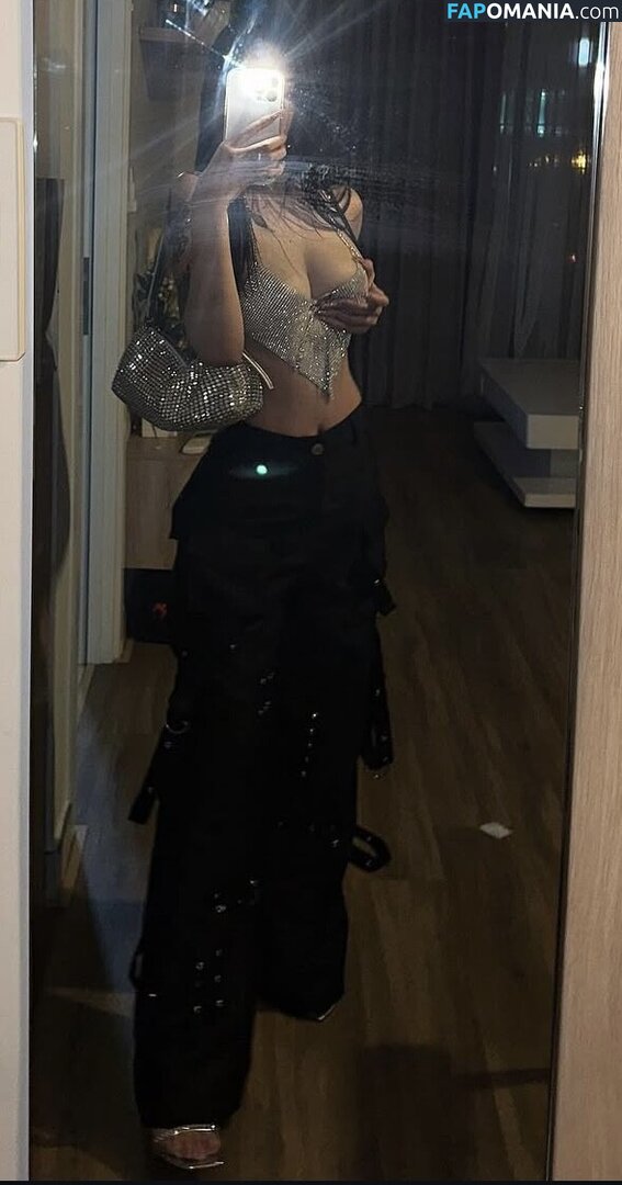 Khúc Thị Hương / Veronica Lucifer / akashi.yumi.3 / madamelucy / veronica_lucifer_ Naken OnlyFans  Läckta Foto #3