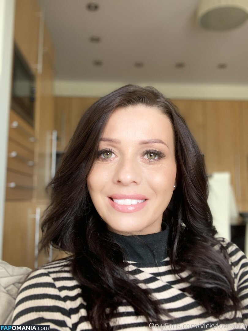vickiebrownofficial / vickyloveporn Naken OnlyFans  Läckta Foto #19