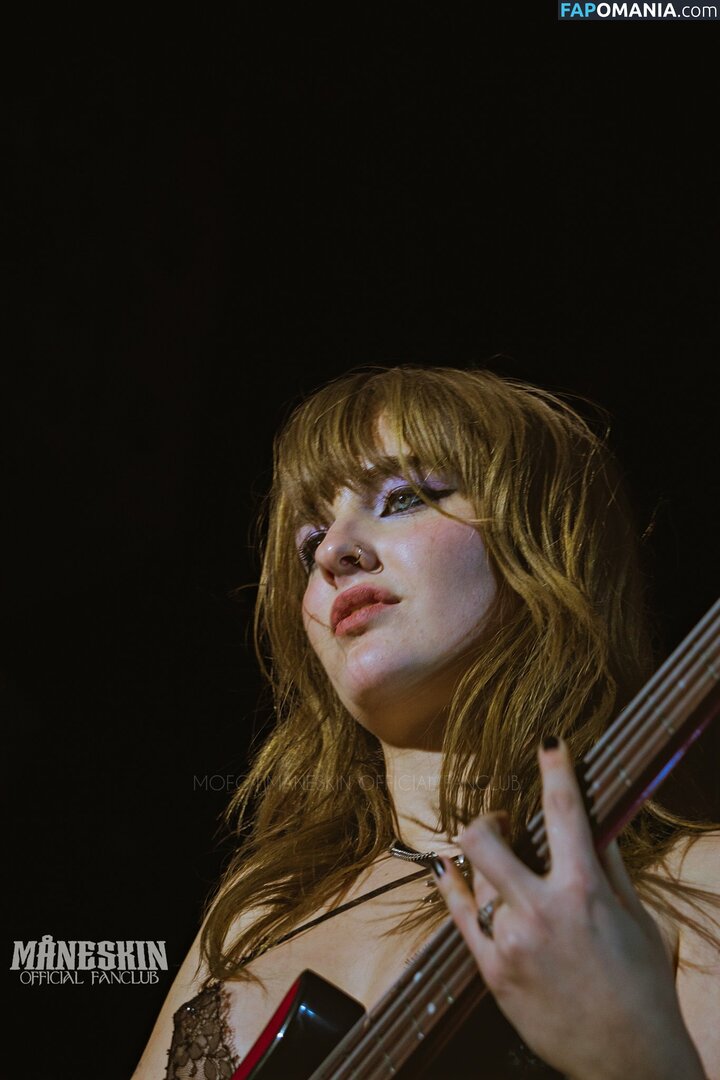 Maneskin bassist / Victoria De Angelis / vicdeangelis Naken OnlyFans  Läckta Foto #80