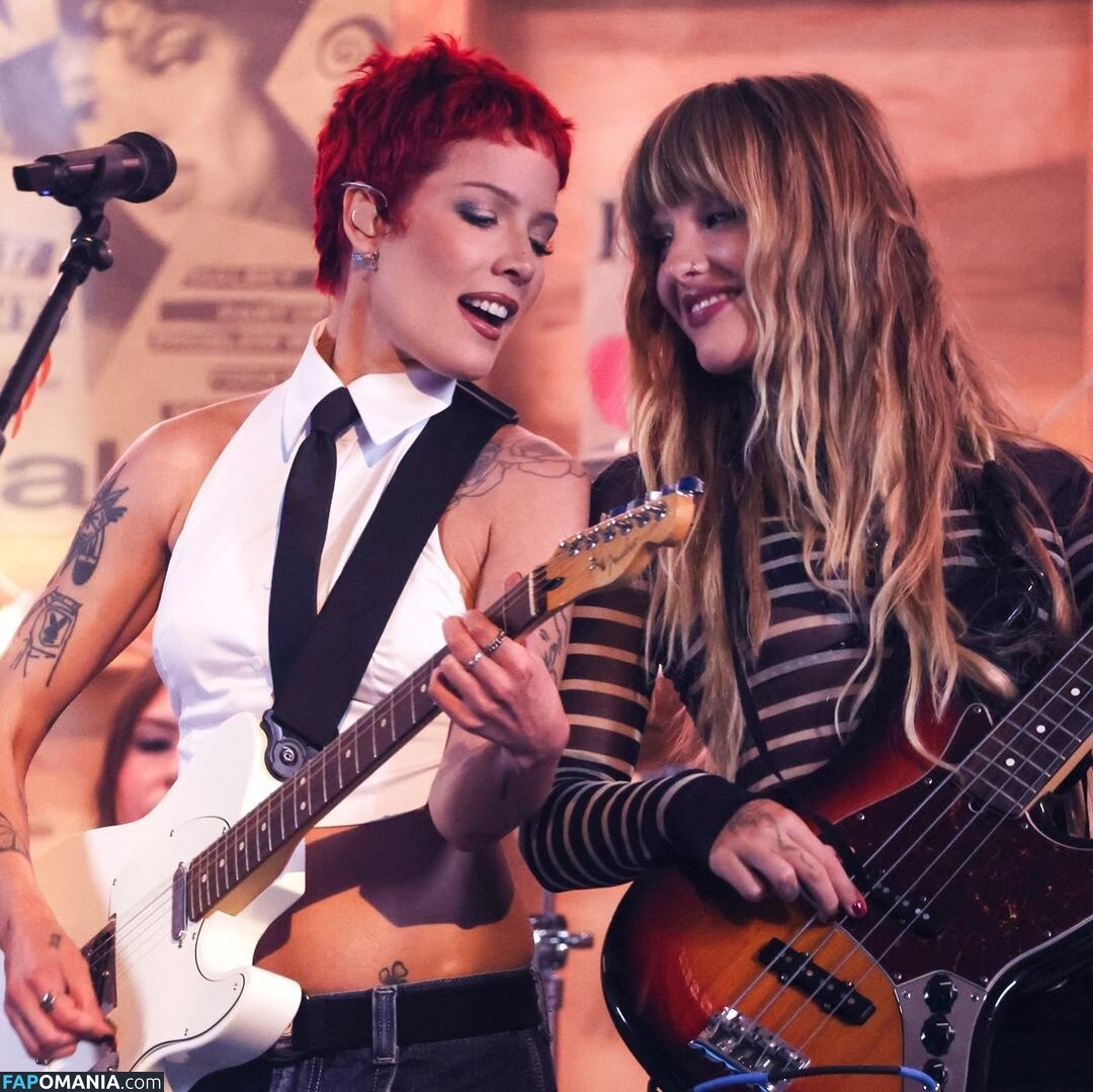 Maneskin bassist / Victoria De Angelis / vicdeangelis Naken OnlyFans  Läckta Foto #1084
