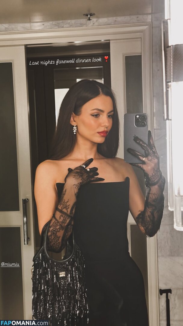 Victoria Justice / https: / victoriajustice Naken OnlyFans  Läckta Foto #26