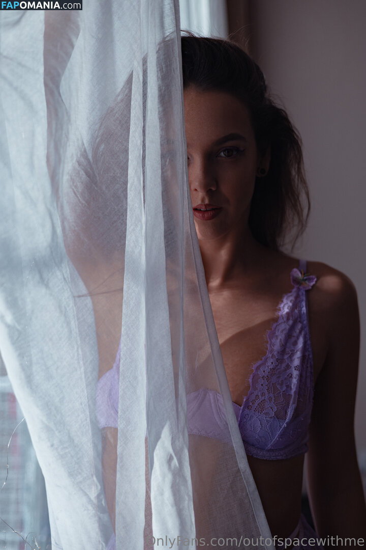 Vikioutofspace Naken OnlyFans  Läckta Foto #15