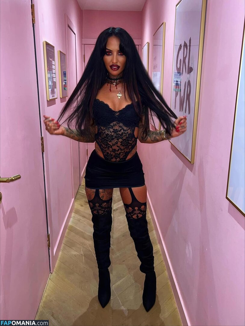 Vikki Blendell Naken OnlyFans  Läckta Foto #4