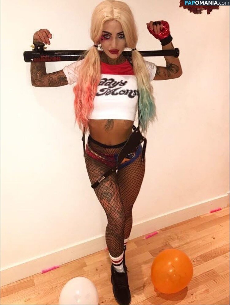 Vikki Blendell Naken OnlyFans  Läckta Foto #5