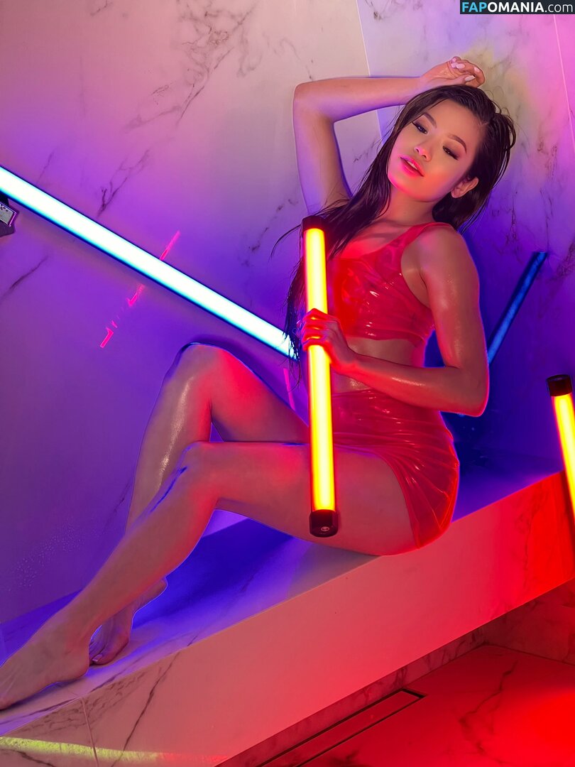 Vina Sky / vinaskyfanpage / vinaskyy Naken OnlyFans  Läckta Foto #828