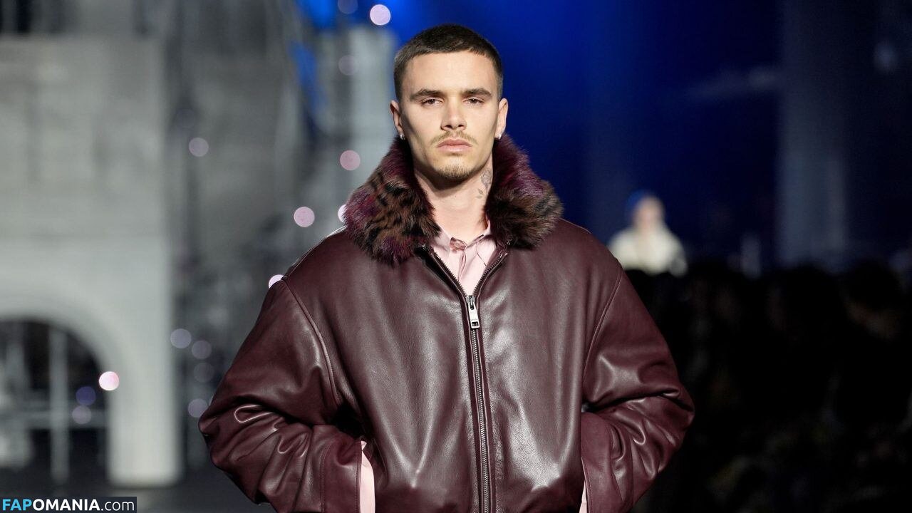 violetplustommy Naken OnlyFans  Läckta Foto #2