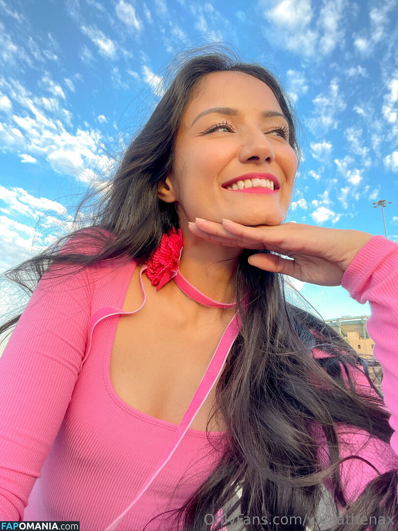 followvivaathena / vivaathenax Naken OnlyFans  Läckta Foto #2