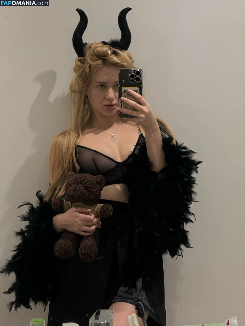 Vlada Dobryak / Vladababy / Vladaelfie Naken OnlyFans  Läckta Foto #322