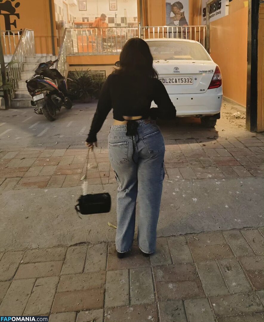 vr / vrindardddd_ Naken OnlyFans  Läckta Foto #1