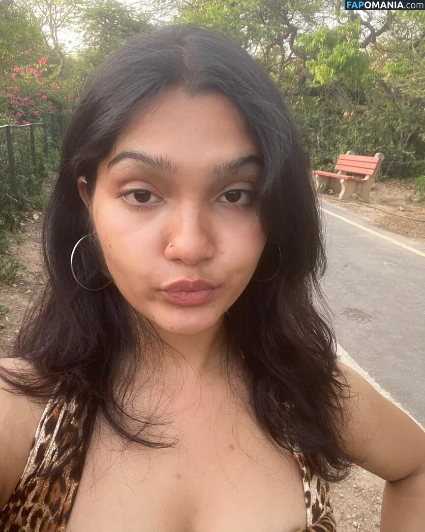 vr / vrindardddd_ Naken OnlyFans  Läckta Foto #17