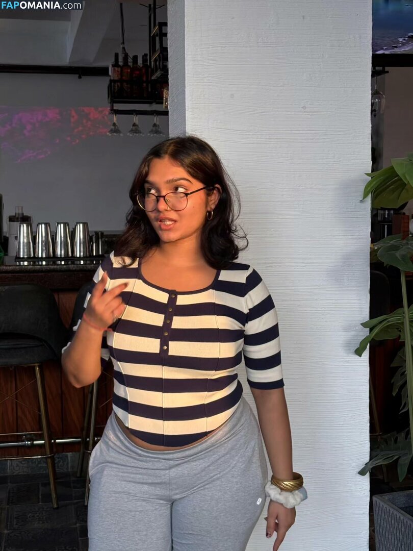 vr / vrindardddd_ Naken OnlyFans  Läckta Foto #22