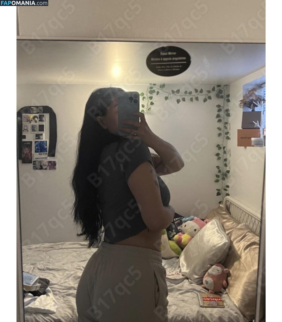 Vrosess / redcoveredroses / vrosess_ Naken OnlyFans  Läckta Foto #9