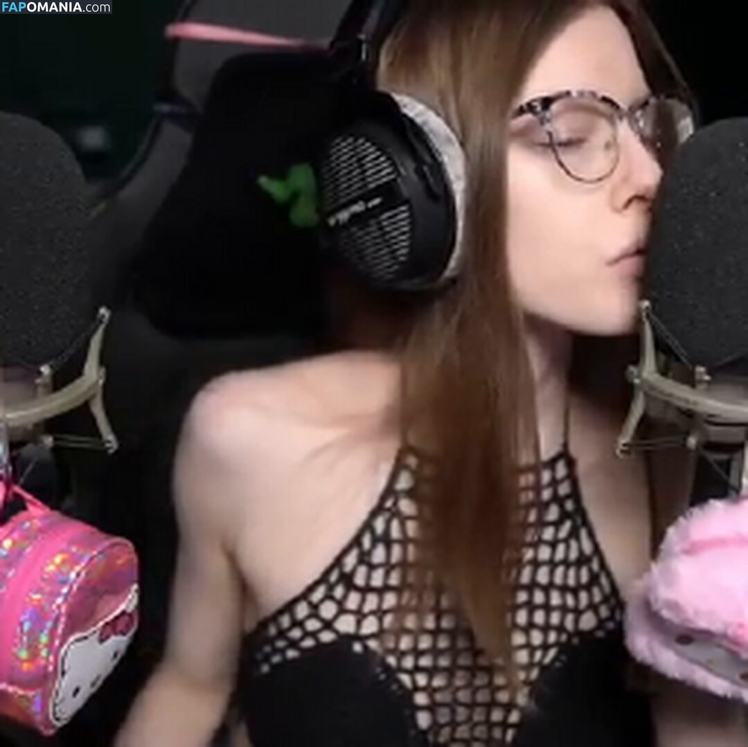 Vulture Vautour ASMR / vulture_vee Naken OnlyFans  Läckta Foto #1