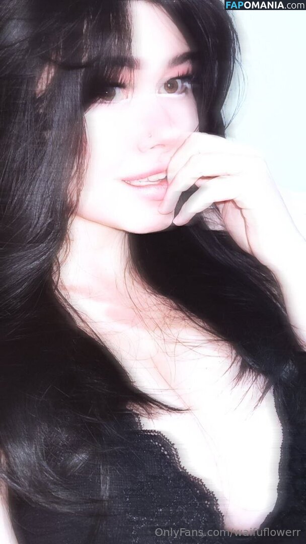 rewolfmi / waifuflowerr Naken OnlyFans  Läckta Foto #1