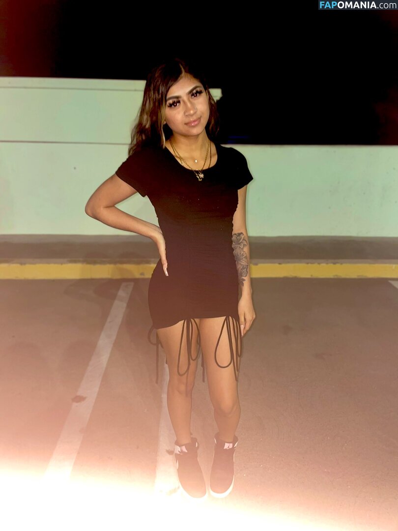 LisvedGarcia / https: / lizved._.47 / wetttassliz Naken OnlyFans  Läckta Foto #2