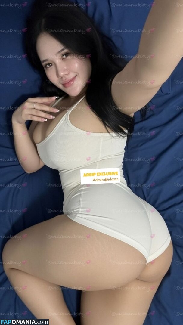 fitriwln / https: / wulannukhty / xxbbywlnn Naken OnlyFans  Läckta Foto #5