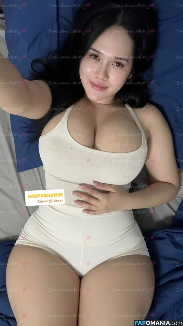 fitriwln / https: / wulannukhty / xxbbywlnn Naken OnlyFans  Läckta Foto #9