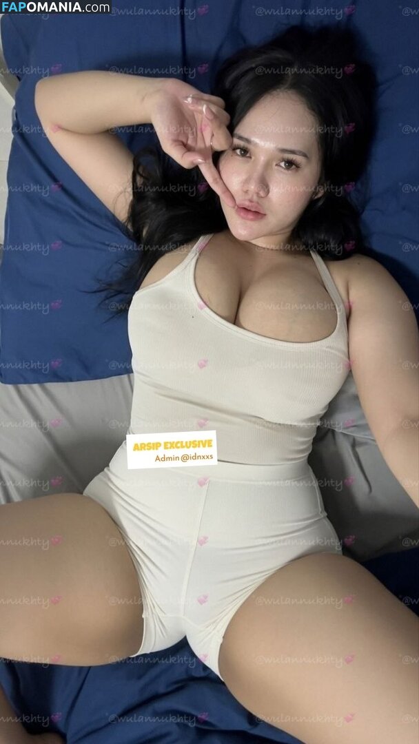 fitriwln / https: / wulannukhty / xxbbywlnn Naken OnlyFans  Läckta Foto #15