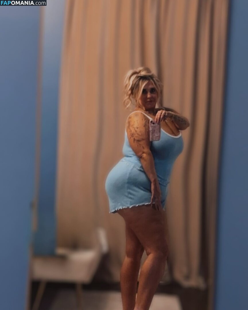 altizer.brittney / https: / queensizebxrbie / wvqueenb / xxlmilfbxrbie Naken OnlyFans  Läckta Foto #2