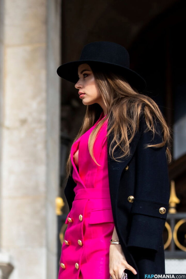 Xenia Tchoumi Naken OnlyFans  Läckta Foto #16