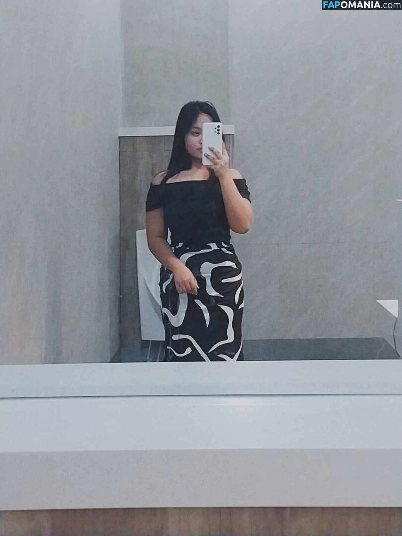 Rhyana mayo / Yana de mesa mayo Naken OnlyFans  Läckta Foto #11