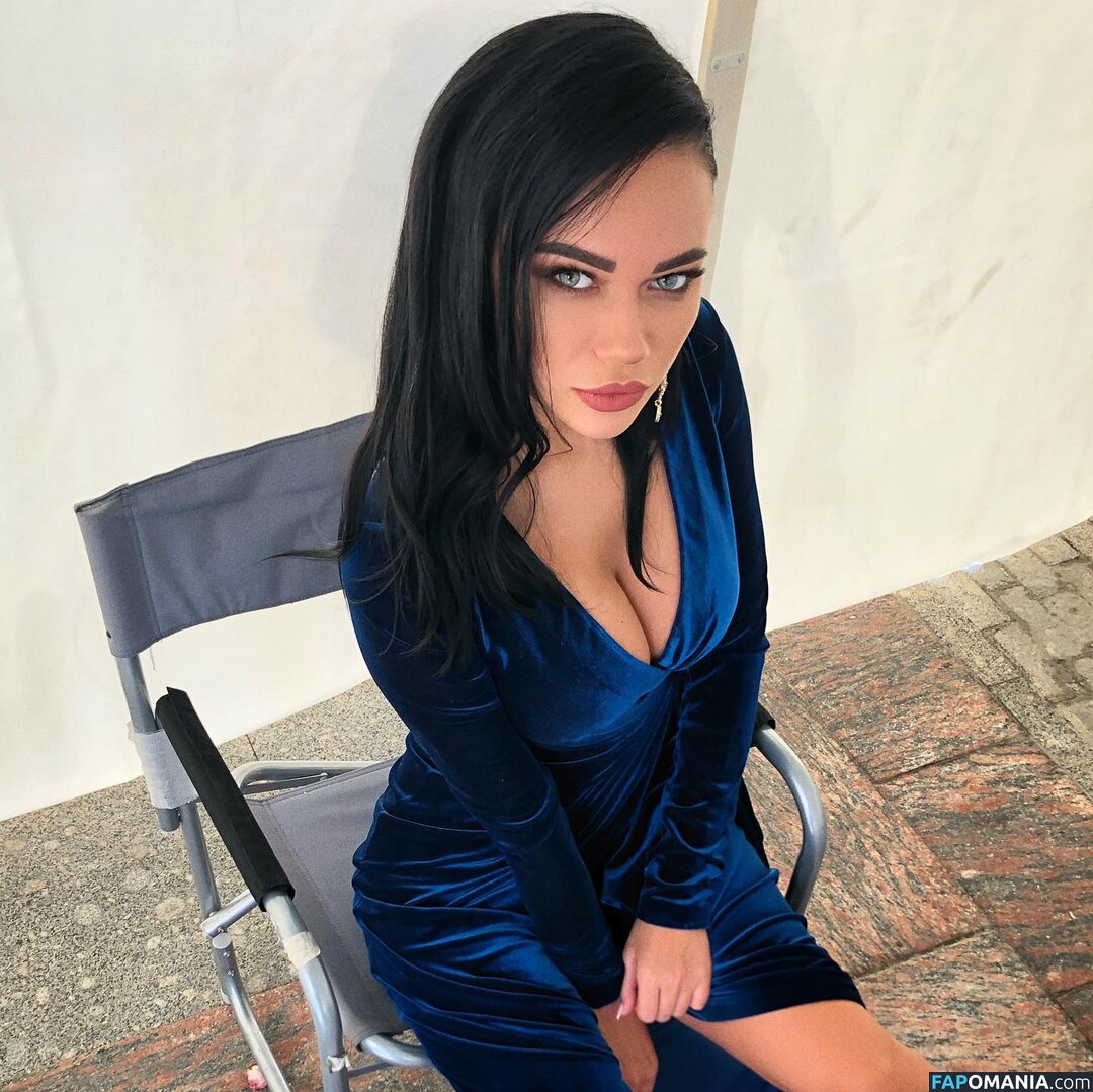 Yana Koshkina / yana_koshkina_official Naken OnlyFans  Läckta Foto #9