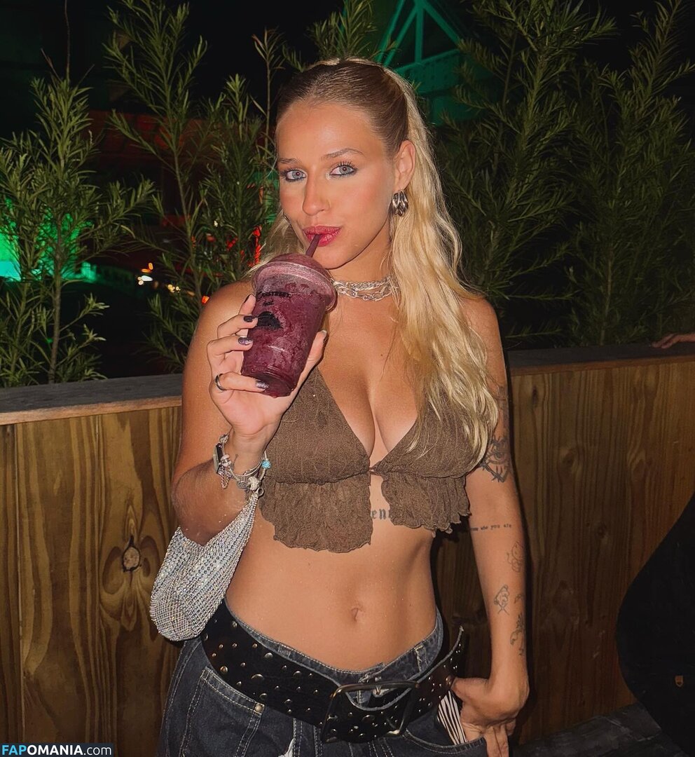 Yasmin Coelho / coelho.yas Naken OnlyFans  Läckta Foto #1