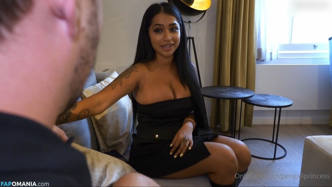 Yasmina Khan Naken OnlyFans  Läckta Foto #5