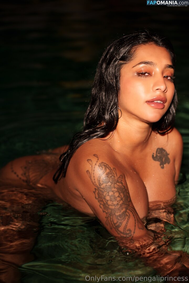 Yasmina Khan Naken OnlyFans  Läckta Foto #11