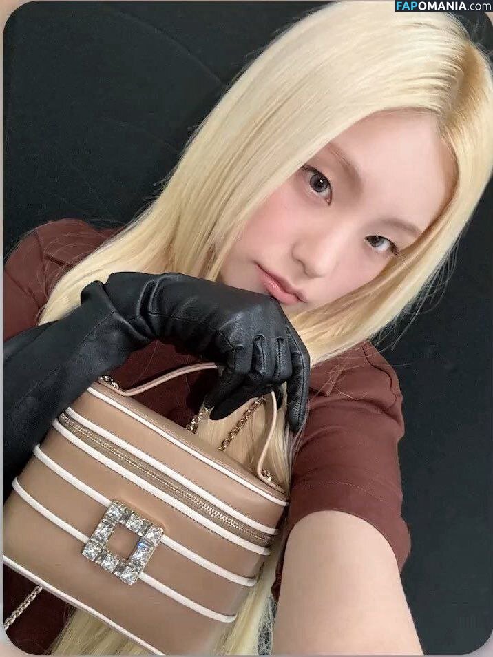 Hwang Ye-ji / ITZY (예지 / Yeji / yezyizhere Naken OnlyFans  Läckta Foto #19