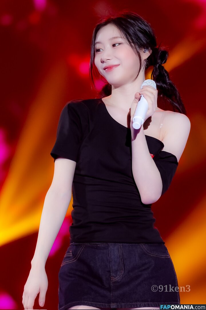 Hwang Ye-ji / ITZY (예지 / Yeji / yezyizhere Naken OnlyFans  Läckta Foto #39