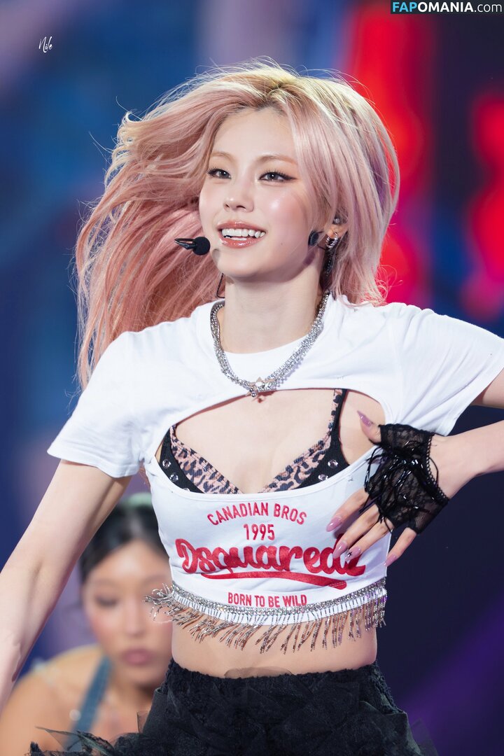 Hwang Ye-ji / ITZY (예지 / Yeji / yezyizhere Naken OnlyFans  Läckta Foto #49