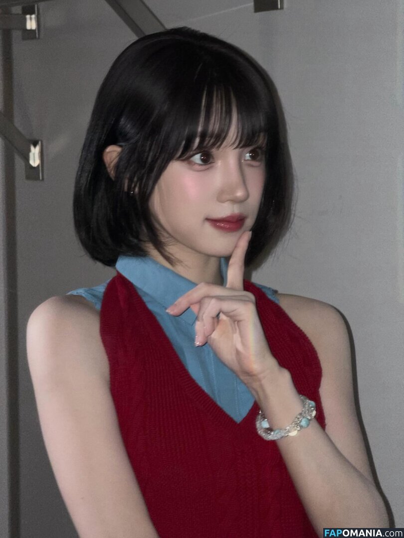 _Yuqi_ / https: / yuqisong.923 / yuqisun Naken OnlyFans  Läckta Foto #36