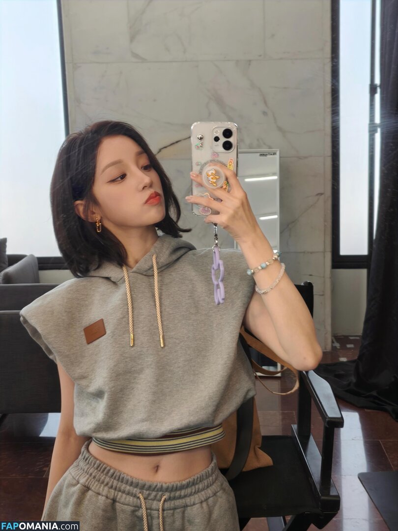 _Yuqi_ / https: / yuqisong.923 / yuqisun Naken OnlyFans  Läckta Foto #55