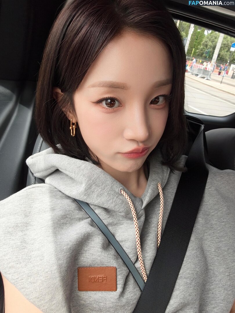 _Yuqi_ / https: / yuqisong.923 / yuqisun Naken OnlyFans  Läckta Foto #56