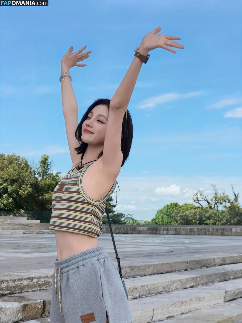 _Yuqi_ / https: / yuqisong.923 / yuqisun Naken OnlyFans  Läckta Foto #60