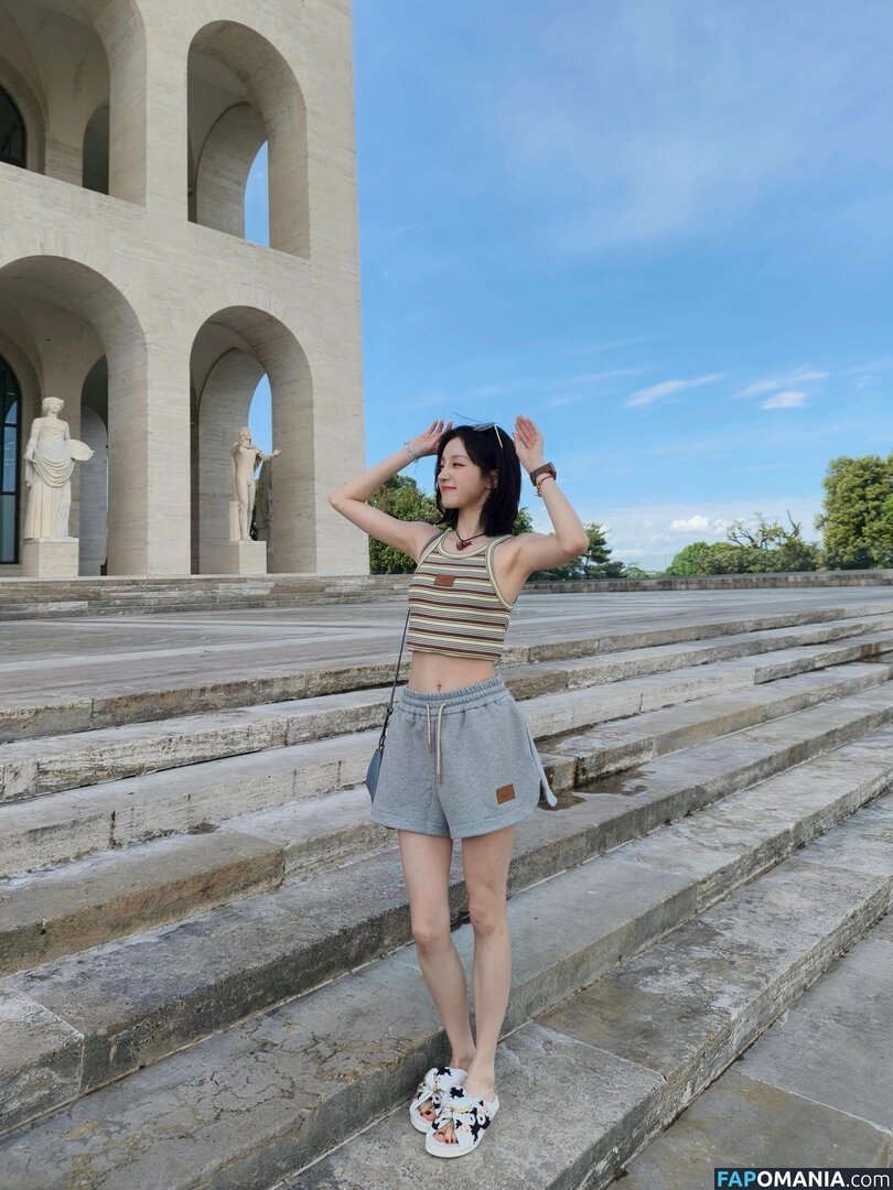 _Yuqi_ / https: / yuqisong.923 / yuqisun Naken OnlyFans  Läckta Foto #64