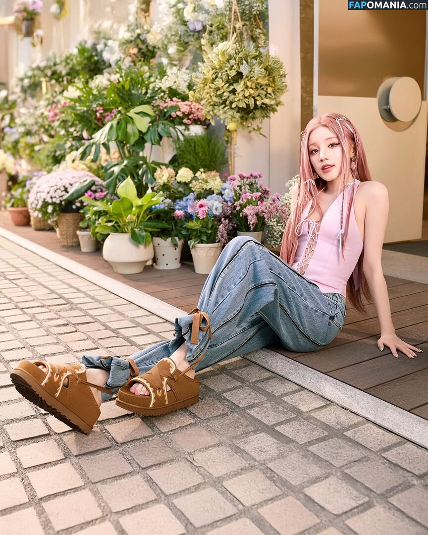 _Yuqi_ / https: / yuqisong.923 / yuqisun Naken OnlyFans  Läckta Foto #74