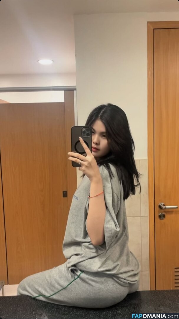Yuri Gen / ilyrgennn / yengshdx_ Naken OnlyFans  Läckta Foto #3