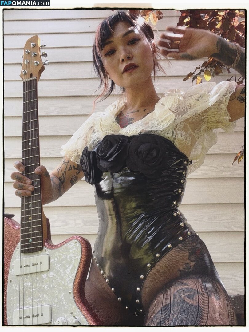 Yvette Young / yvetteyoung Naken OnlyFans  Läckta Foto #6