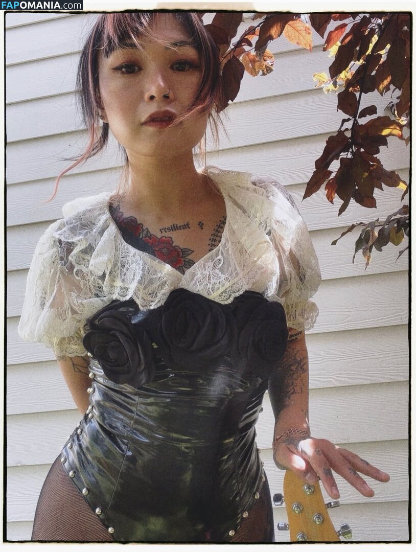 Yvette Young / yvetteyoung Naken OnlyFans  Läckta Foto #8