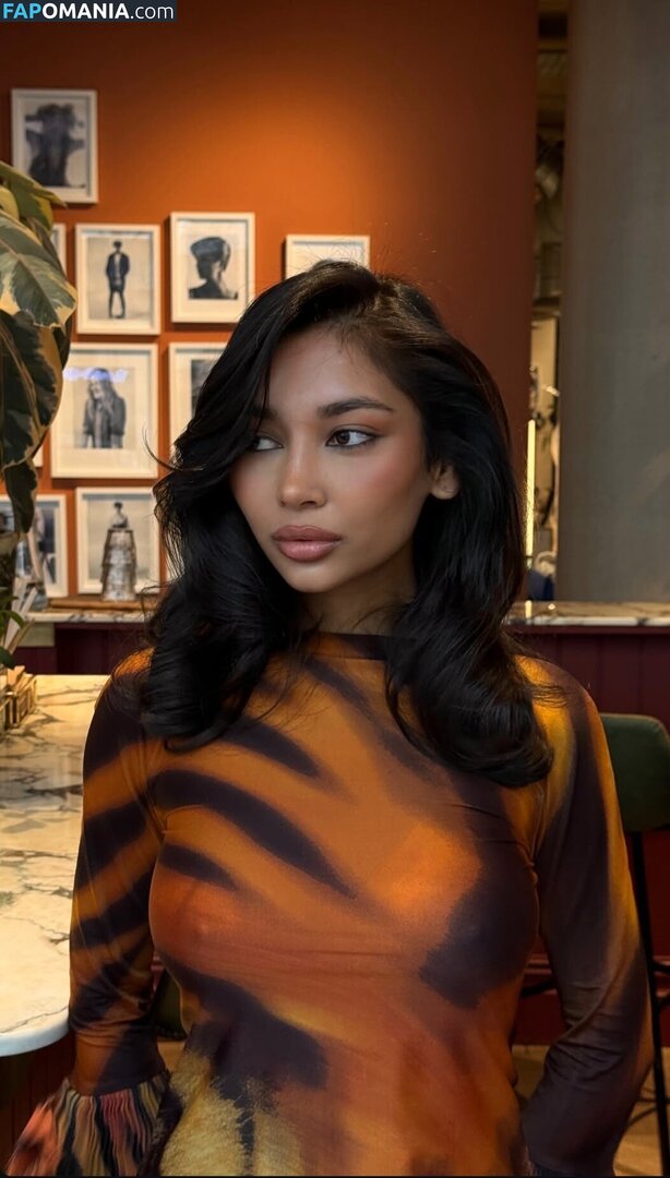 Zaina Sarah / zaina.sarah Naken OnlyFans  Läckta Foto #3