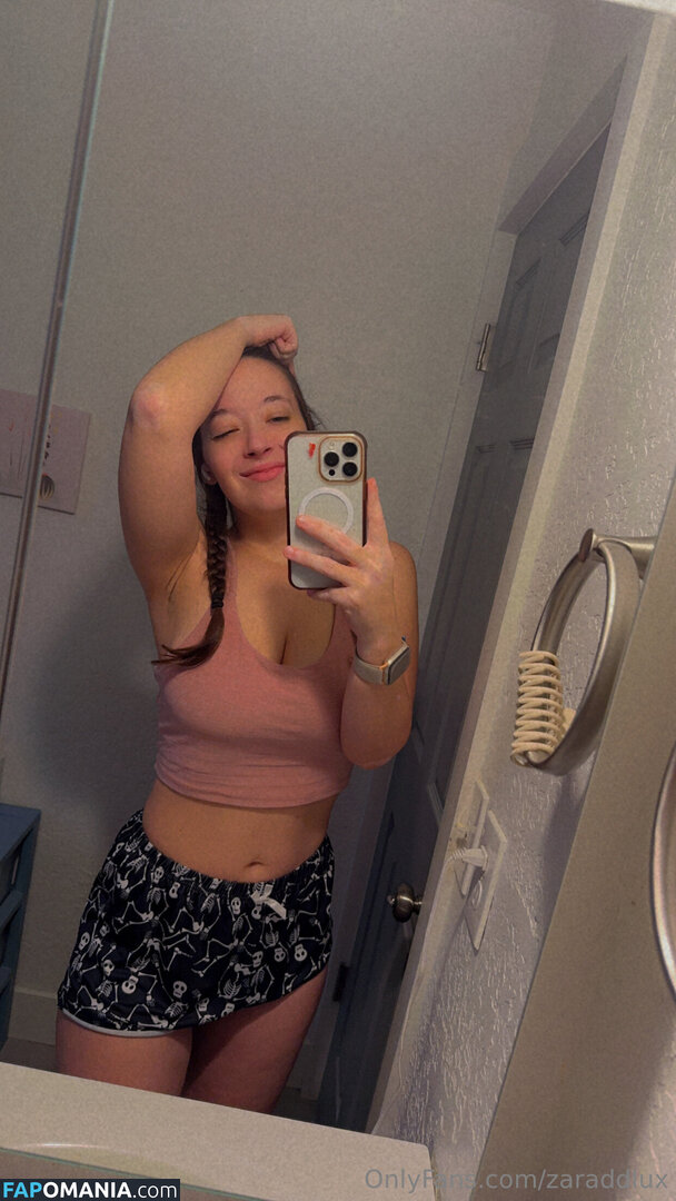zaraddluxe / zaraluxeee Naken OnlyFans  Läckta Foto #15