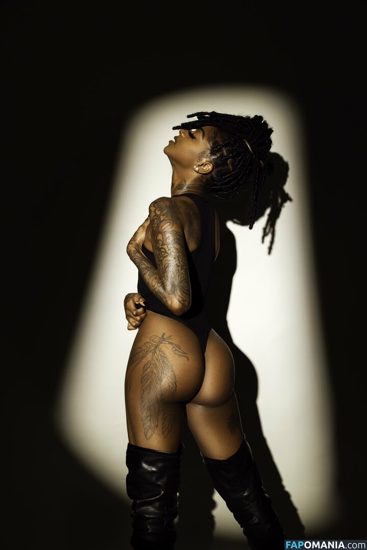 Zaria Linton / ZariaFknLinton / zarialinton Naken OnlyFans  Läckta Foto #6