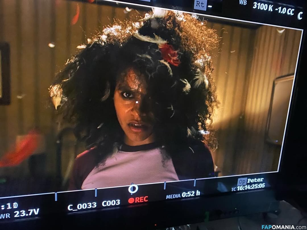 Zazie Beetz / zaziebeetz Naken OnlyFans  Läckta Foto #2
